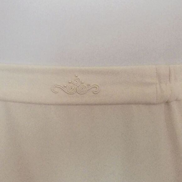 #164  R&M RICHARDS By KAREN WONG, IVORY EMBROIDERED JACKET& LONG SKIRT.Sz.12 - Picture 8 of 15